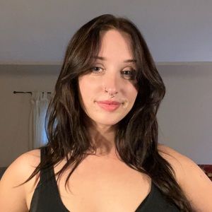 Meet your Posher, Amelia